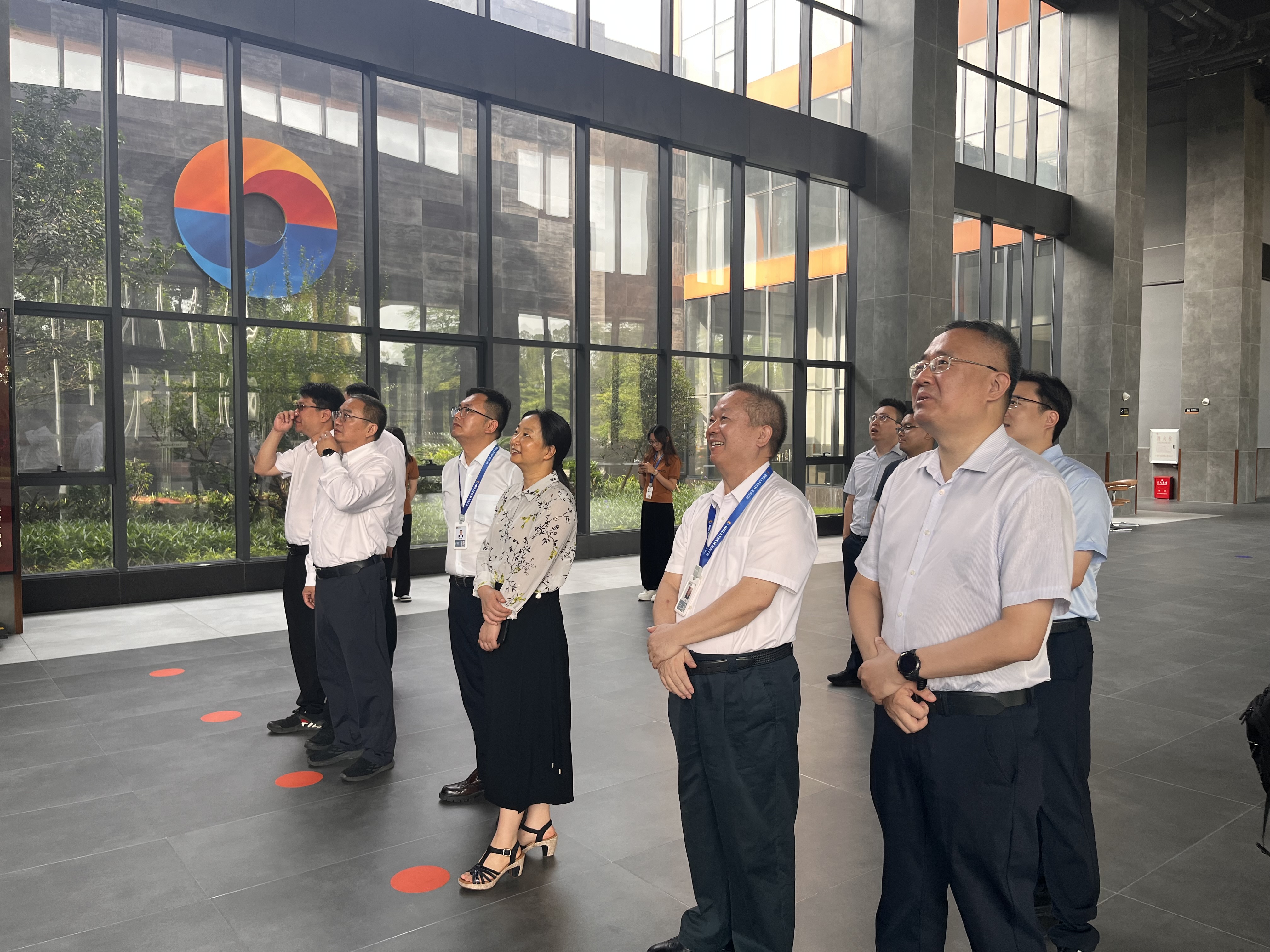 中國海油人力資源部副總經(jīng)理周林波一行蒞臨調(diào)研指導(dǎo)